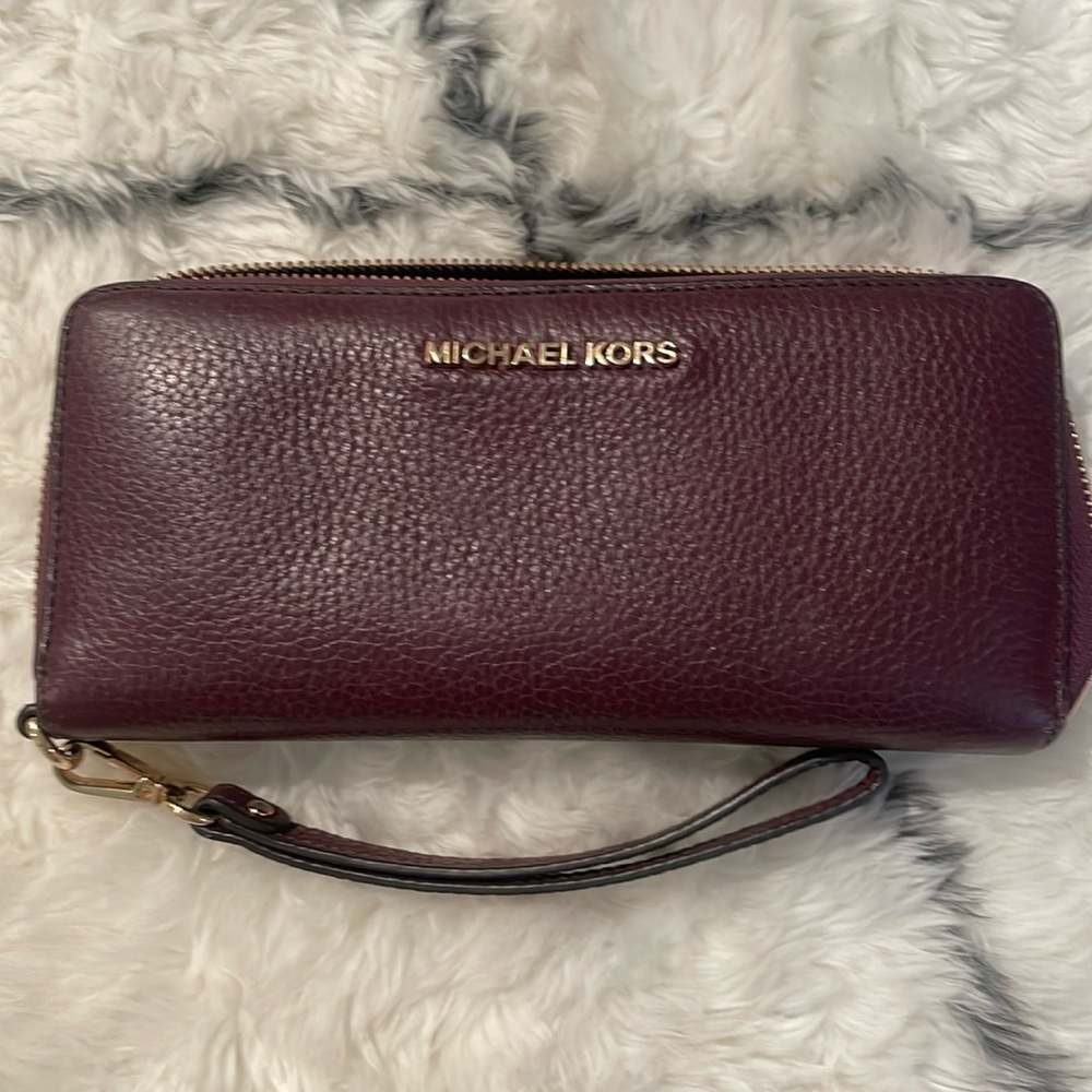 Michael Kors jet set wallet